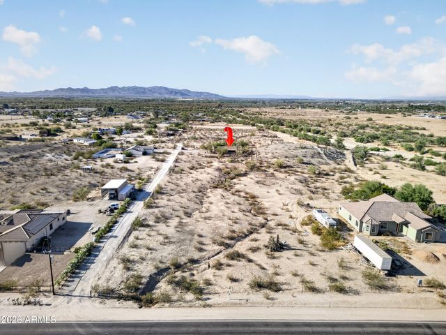 21518 W NARRAMORE Road, Buckeye, AZ 85326