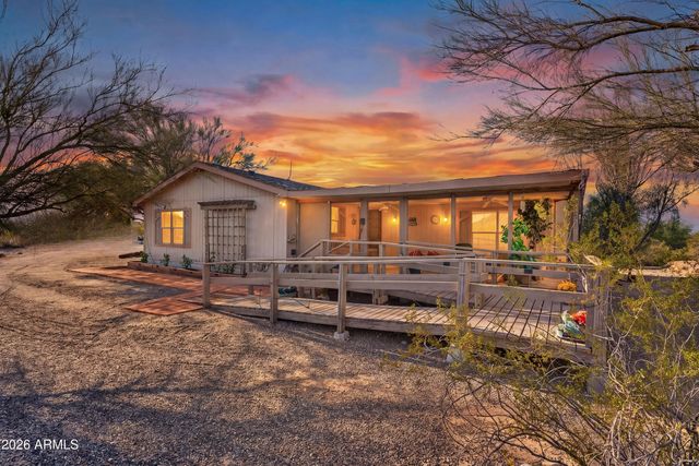 21518 W NARRAMORE Road, Buckeye, AZ 85326