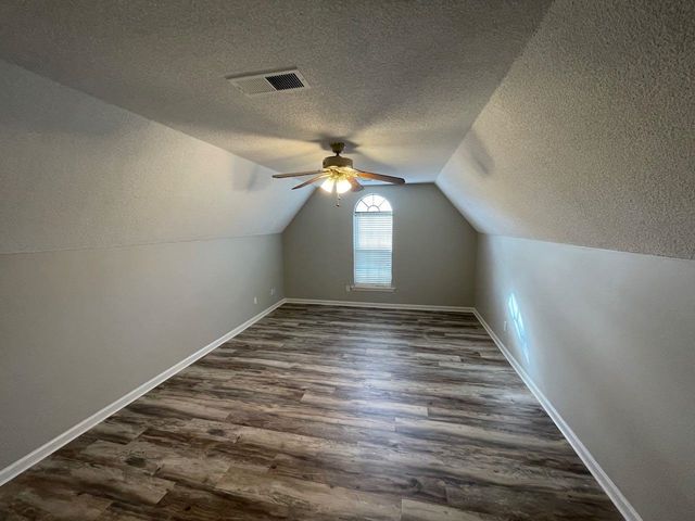 30 HARBOR OAKS CV, Oakland, TN 38060