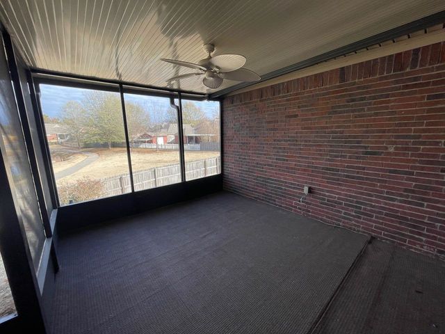 30 HARBOR OAKS CV, Oakland, TN 38060