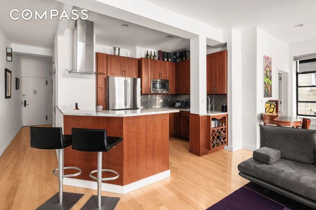 23 E 10th St Apt 4G, New York City, NY 10003