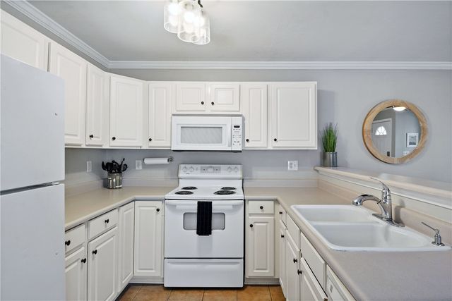 413 Palmetto Street, St Simons Island, GA 31522