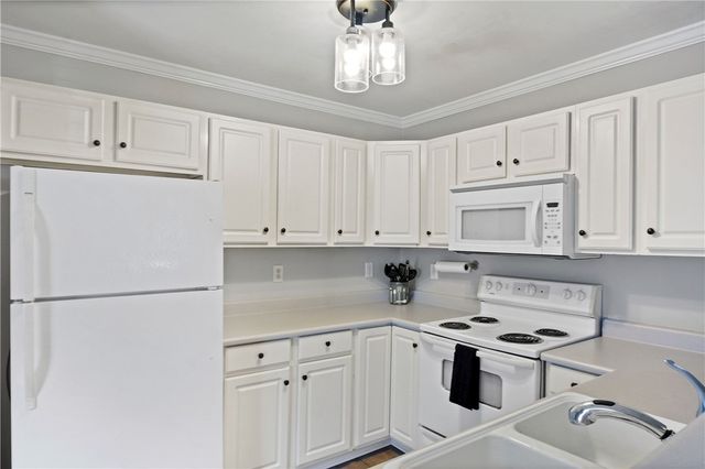 413 Palmetto Street, St Simons Island, GA 31522