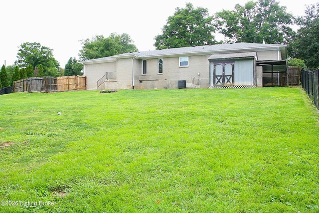 424 Old Mill Stream Ln, Shepherdsville, KY 40165