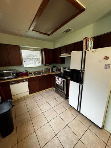 7607 Brookleaf Drive, Houston, TX 77041