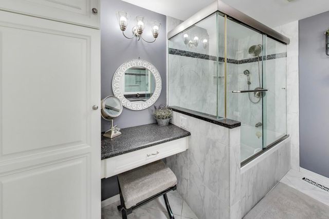 2822 N Brighton Place, Arlington Heights, IL 60004