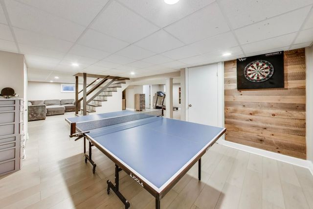 2822 N Brighton Place, Arlington Heights, IL 60004