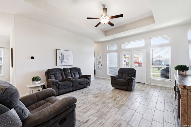 824 FOXBROOK WAY, Cibolo, TX 78108