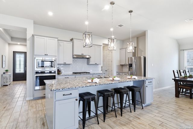 824 FOXBROOK WAY, Cibolo, TX 78108