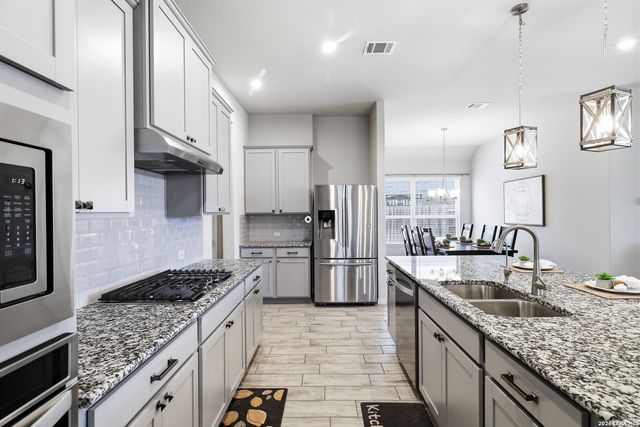 824 FOXBROOK WAY, Cibolo, TX 78108