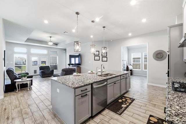 824 FOXBROOK WAY, Cibolo, TX 78108