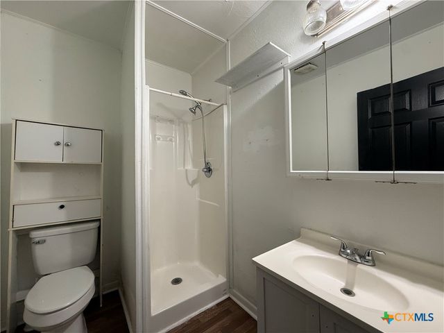 223 N Benavides Street B, Port Lavaca, TX 77979