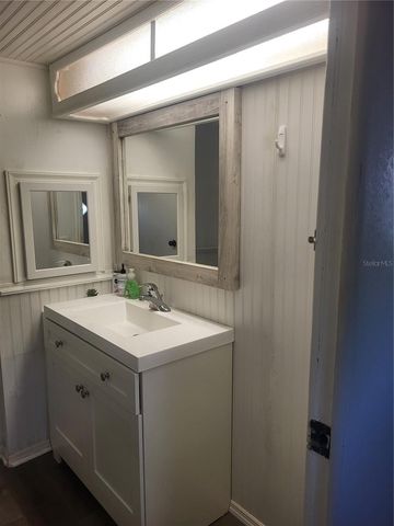 6580 SEMINOLE BOULEVARD 424, Seminole, FL 33772