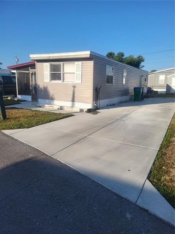 6580 SEMINOLE BOULEVARD 424, Seminole, FL 33772