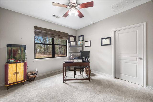 15552 Guinevere Lane, Montgomery, TX 77316