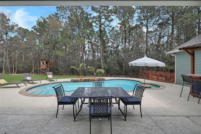 15552 Guinevere Lane, Montgomery, TX 77316