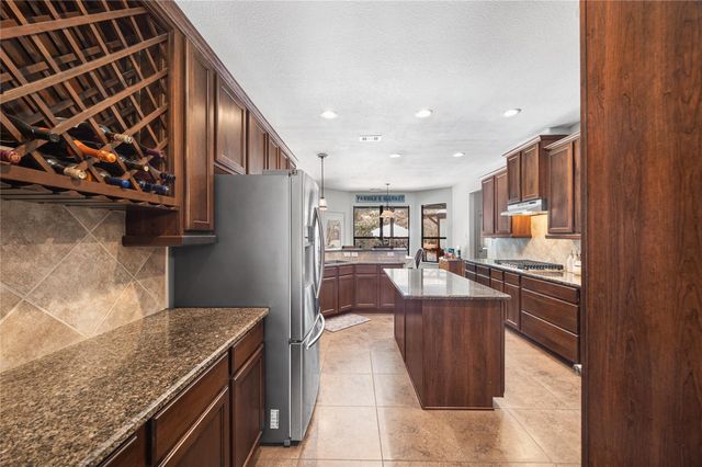 15552 Guinevere Lane, Montgomery, TX 77316