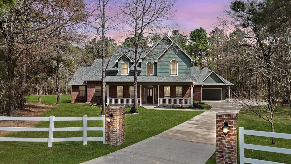 15552 Guinevere Lane, Montgomery, TX 77316