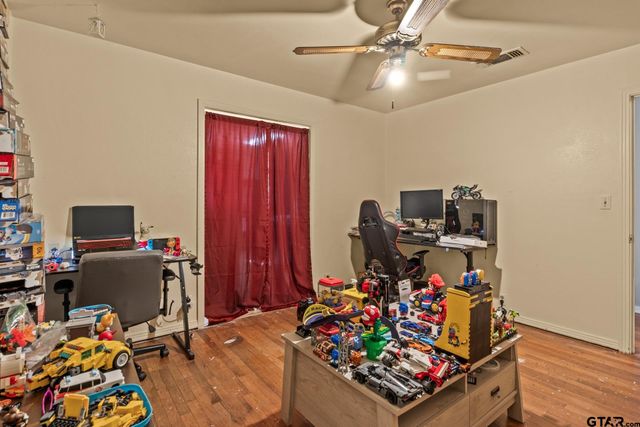1210 E 4th, Mt Pleasant, TX 75455