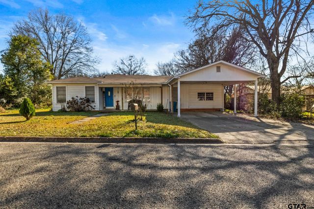 1210 E 4th, Mt Pleasant, TX 75455