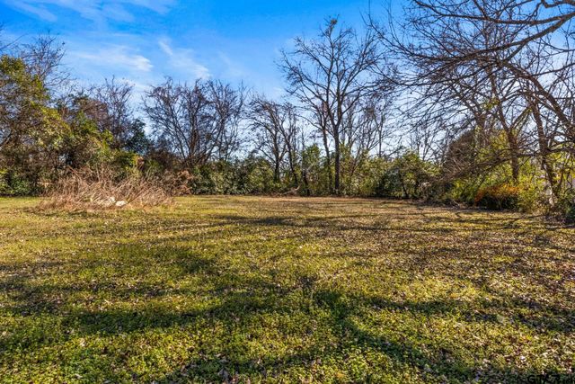 1210 E 4th, Mt Pleasant, TX 75455