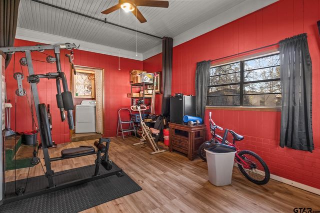 1210 E 4th, Mt Pleasant, TX 75455