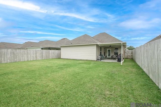 11583 Regal St, Denham Springs, LA 70726