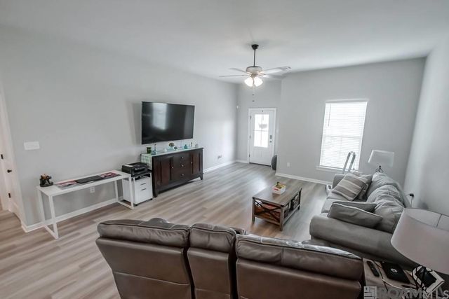 11583 Regal St, Denham Springs, LA 70726