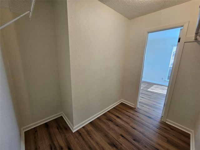 6903 Deatonhill DR 2, Austin, TX 78745