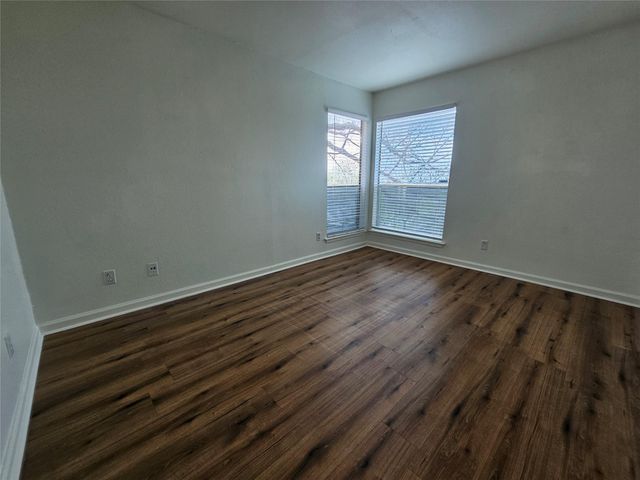 6903 Deatonhill DR 2, Austin, TX 78745