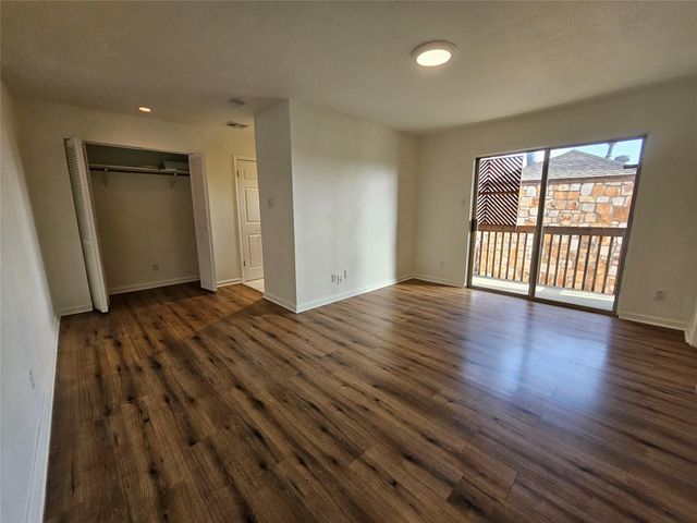 6903 Deatonhill DR 2, Austin, TX 78745