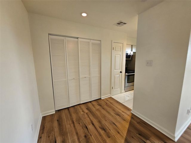 6903 Deatonhill DR 2, Austin, TX 78745