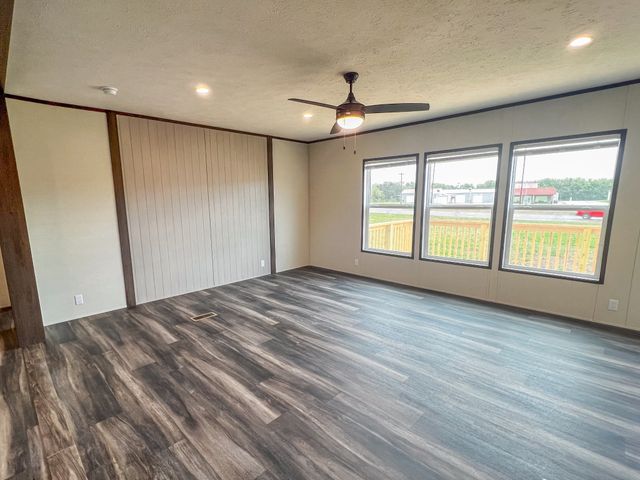 943 Hwy 64 West, Lawrenceburg, TN 38464