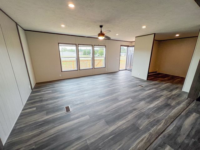 943 Hwy 64 West, Lawrenceburg, TN 38464