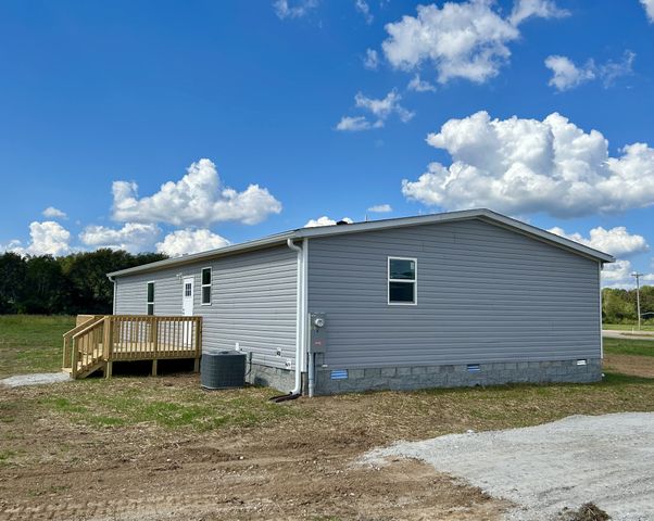 943 Hwy 64 West, Lawrenceburg, TN 38464