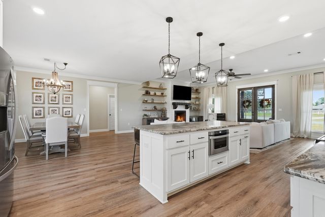 33 Pear Circle, Greenbrier, AR 72058