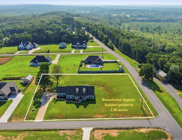 33 Pear Circle, Greenbrier, AR 72058