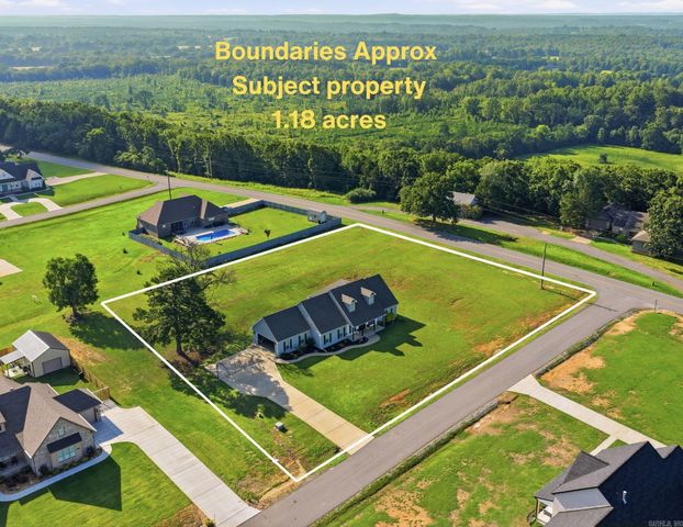 33 Pear Circle, Greenbrier, AR 72058