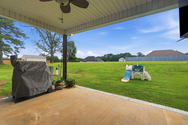 33 Pear Circle, Greenbrier, AR 72058