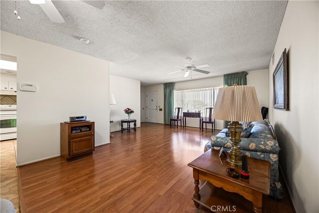 650 Rainier Way, Hemet, CA 92543