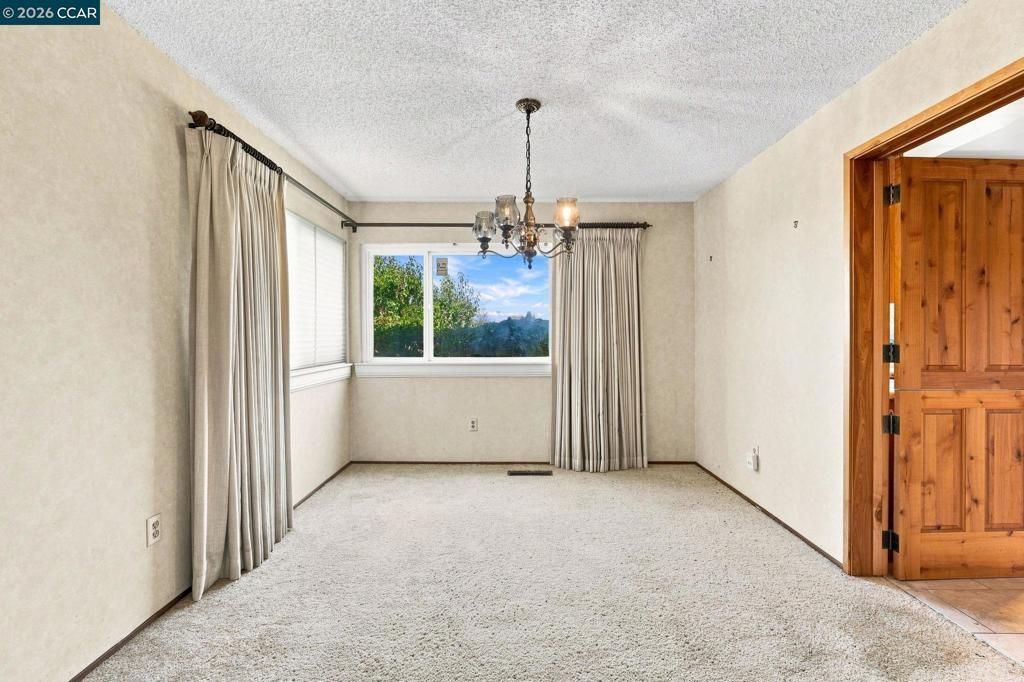 Image 24 of property listing at 2685 Alhambra Way, Pinole, CA 94564
