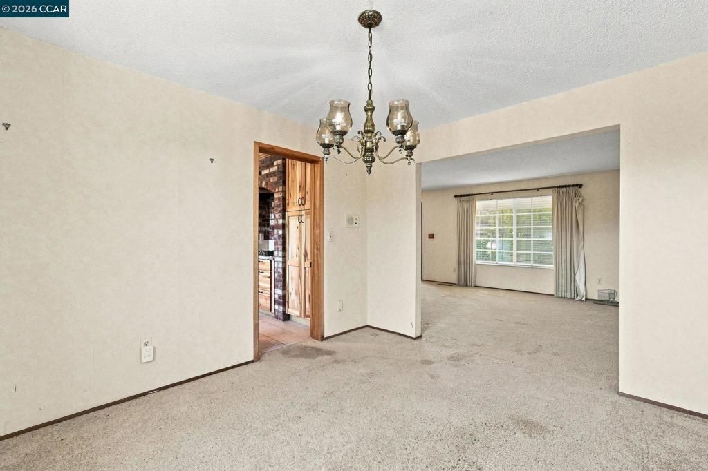Image 25 of property listing at 2685 Alhambra Way, Pinole, CA 94564