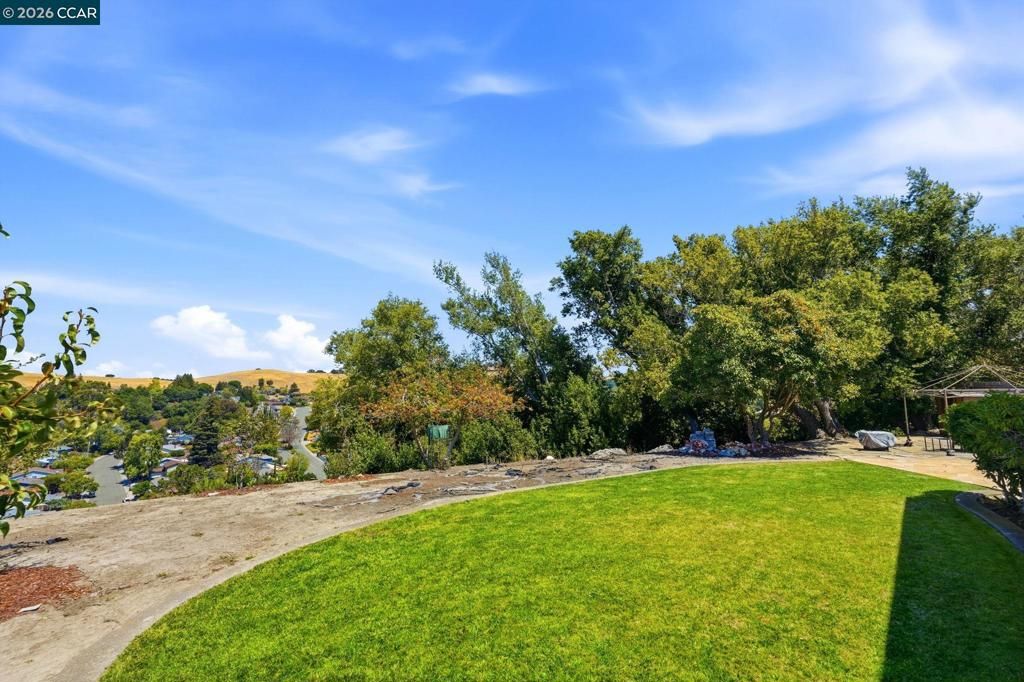 Image 60 of property listing at 2685 Alhambra Way, Pinole, CA 94564