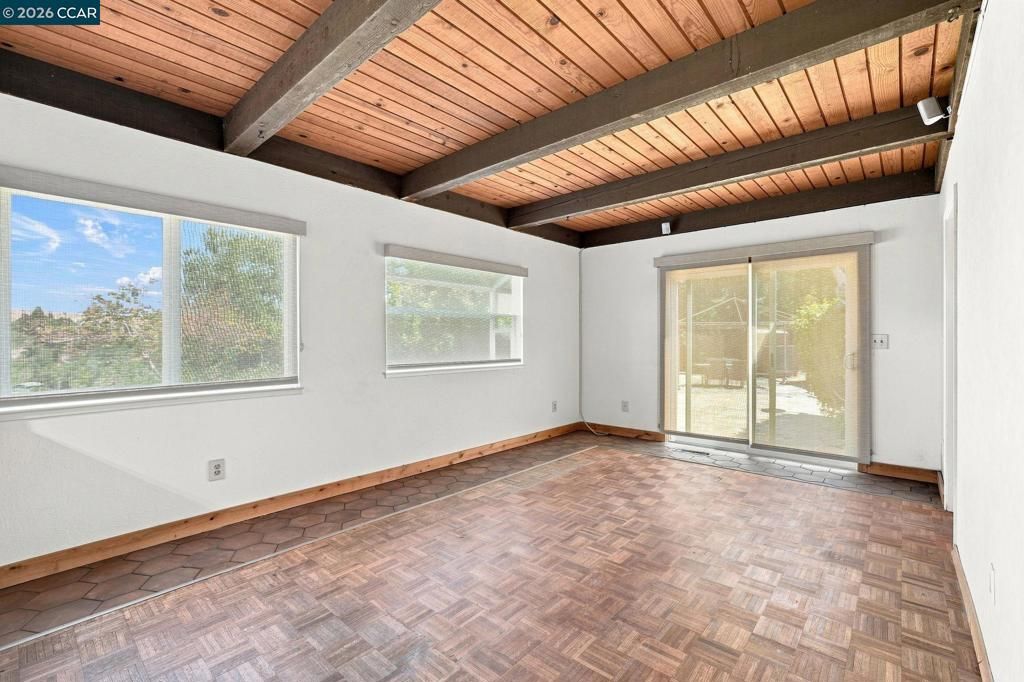Image 9 of property listing at 2685 Alhambra Way, Pinole, CA 94564