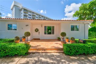 890 NE 168th Street, North Miami Beach, FL 33162