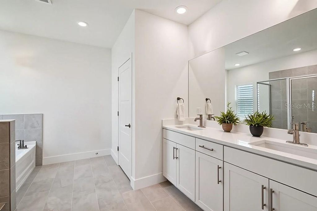 Image 6 of property listing at 11251 DUCKLING WAY, Weeki Wachee, FL 34613