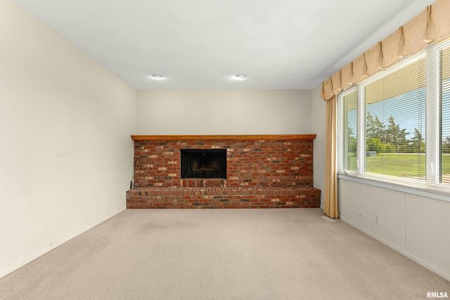 1438 LAKE SANTA FE Drive, Metamora, IL 61548