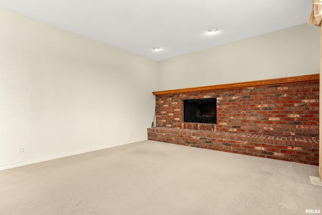 1438 LAKE SANTA FE Drive, Metamora, IL 61548