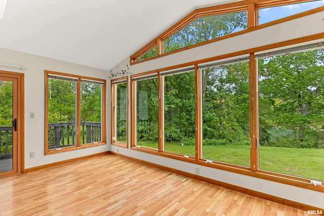 1438 LAKE SANTA FE Drive, Metamora, IL 61548