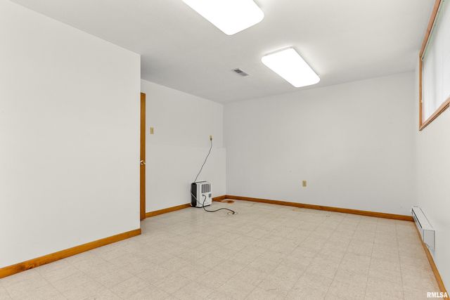 1438 LAKE SANTA FE Drive, Metamora, IL 61548